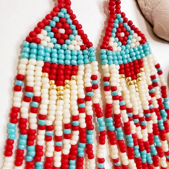 Seed bead earrings - Picture 2 of 2